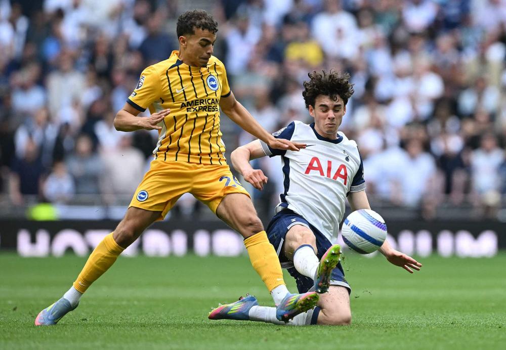 球迷：我们都在见证他的成长